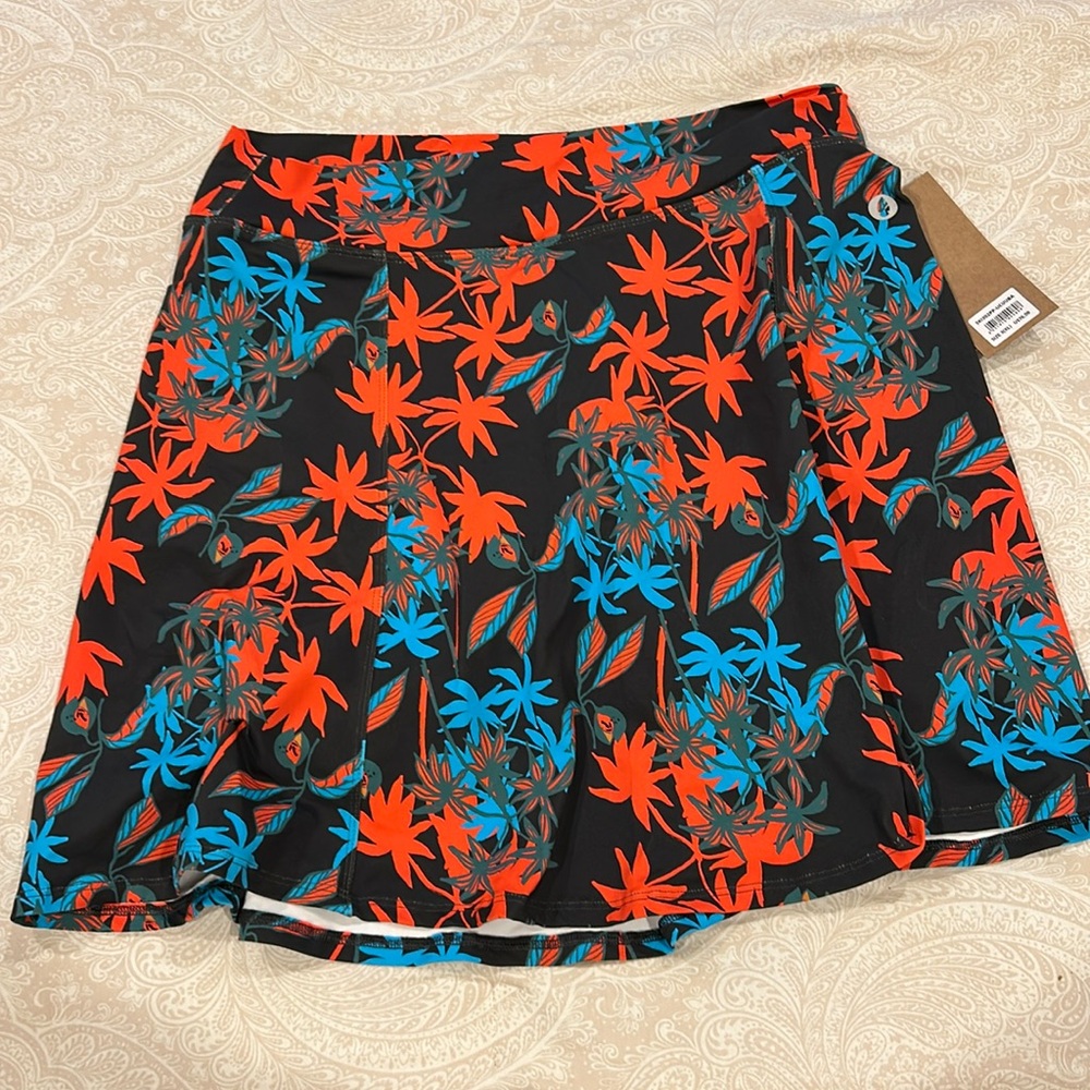 NWT golf skort